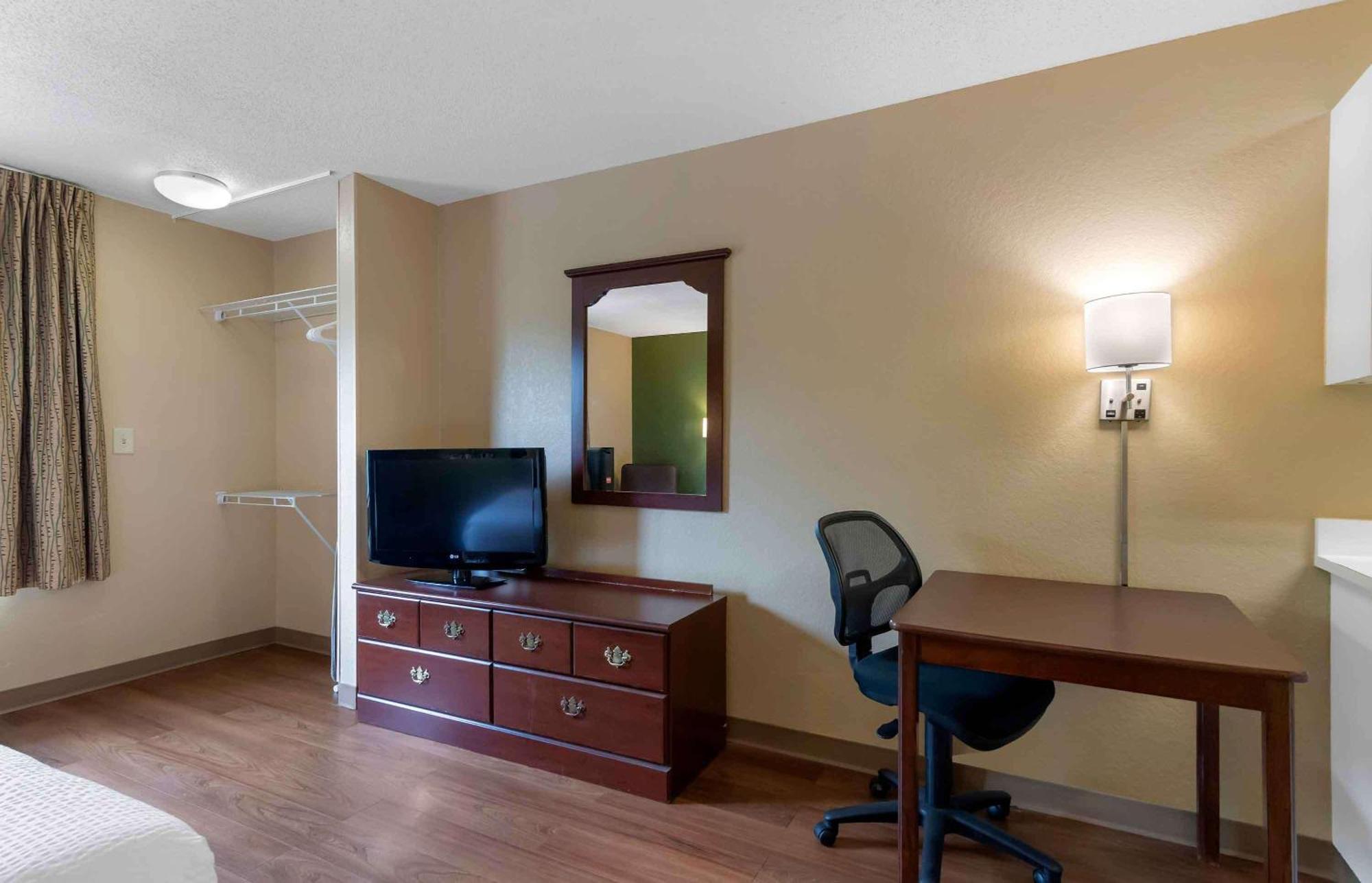 Extended Stay America Suites - Atlanta - Perimeter - Crestline מראה חיצוני תמונה